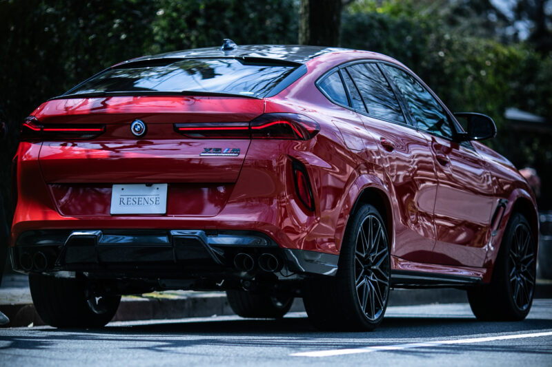 BMW X6Mコンペティション（4WD/8AT）ファイト一発