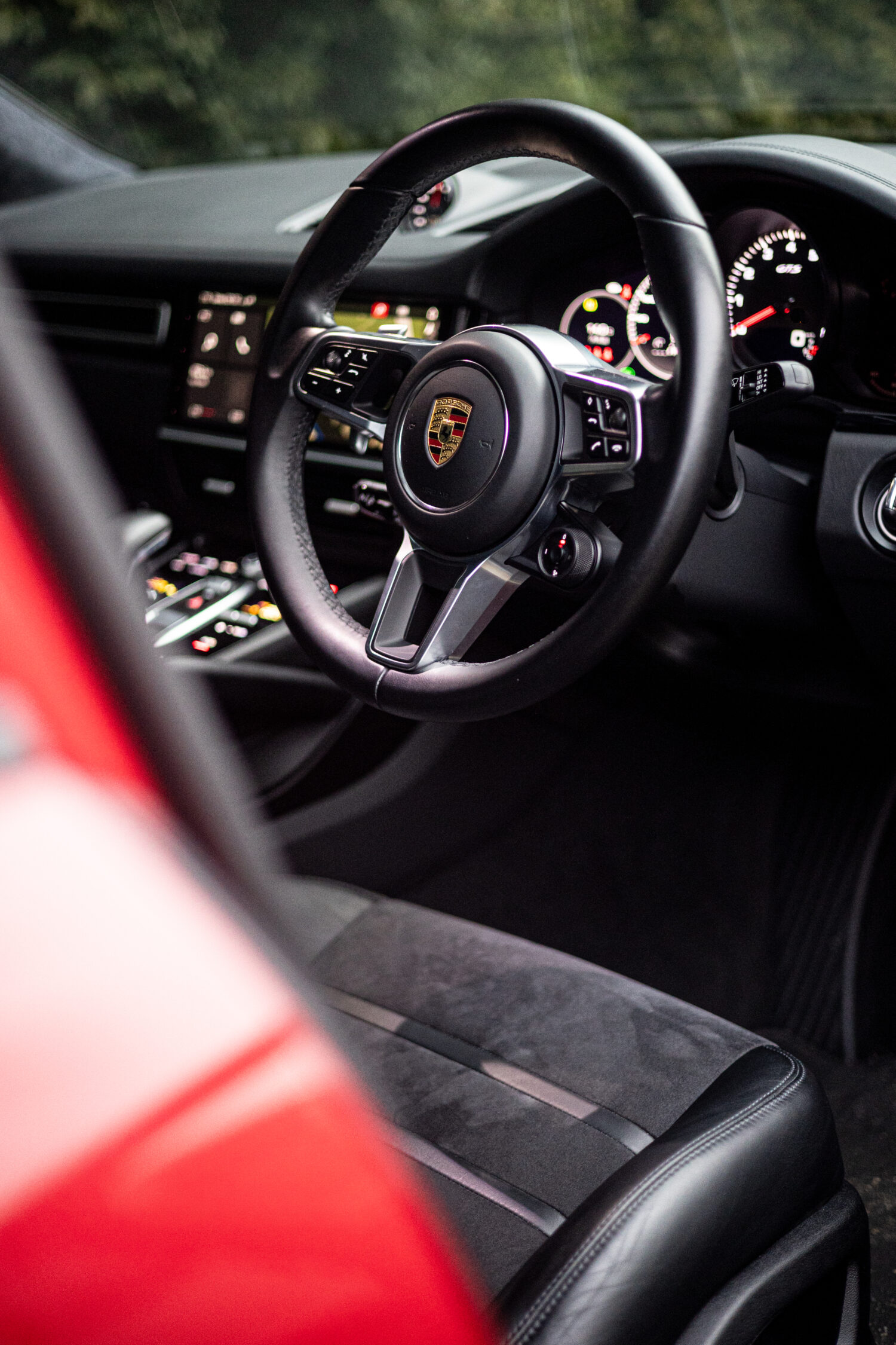 ポルシェ・カイエン・クーペGTS（4WD/8AT）GTSはズルいのだ！