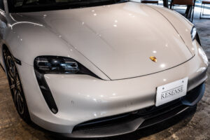 タイカン 4Sパフォーマンスバッテリープラス 4+1シート 4WD