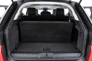 レンジローバースポーツ HSE (ディーゼル 300PS) 4WD