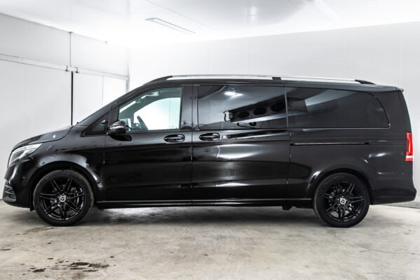 V220d アバンギャルド EXロング ブラックスイート ディーゼル ターボ