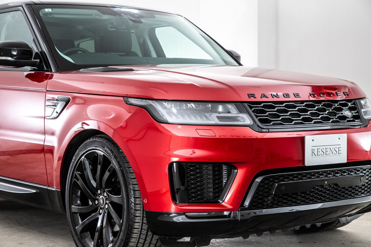 レンジローバースポーツ HSE (ディーゼル 300PS) 4WD