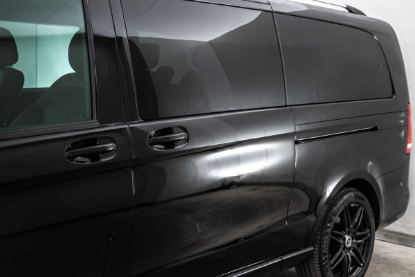 V220d アバンギャルド EXロング ブラックスイート ディーゼル ターボ