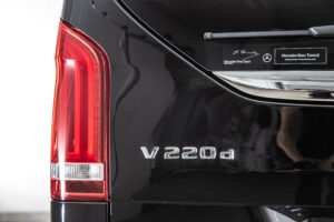 V220d アバンギャルド EXロング ブラックスイート ディーゼル ターボ