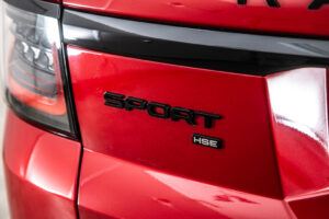 レンジローバースポーツ HSE (ディーゼル 300PS) 4WD