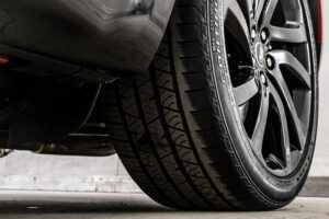 レンジローバースポーツ HSE (ディーゼル 300PS) 4WD