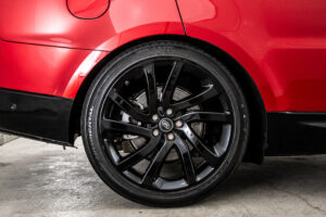 レンジローバースポーツ HSE (ディーゼル 300PS) 4WD