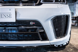 レンジローバースポーツ SVRカーボンED(5.0 575PS) 4WD