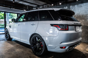 レンジローバースポーツ SVRカーボンED(5.0 575PS) 4WD