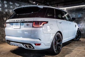 レンジローバースポーツ SVRカーボンED(5.0 575PS) 4WD