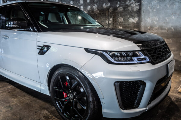 レンジローバースポーツ SVRカーボンED(5.0 575PS) 4WD