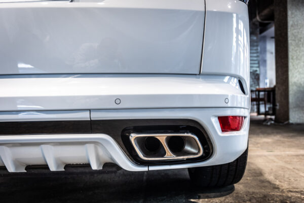 レンジローバースポーツ SVRカーボンED(5.0 575PS) 4WD
