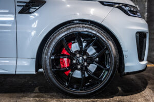 レンジローバースポーツ SVRカーボンED(5.0 575PS) 4WD