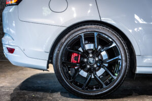 レンジローバースポーツ SVRカーボンED(5.0 575PS) 4WD