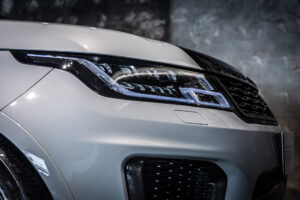 レンジローバースポーツ SVRカーボンED(5.0 575PS) 4WD