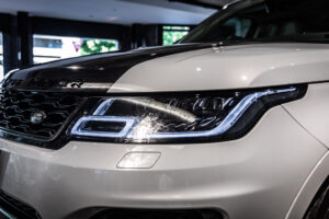 レンジローバースポーツ SVRカーボンED(5.0 575PS) 4WD