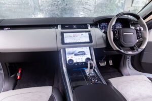 レンジローバースポーツ SVRカーボンED(5.0 575PS) 4WD