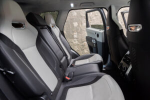 レンジローバースポーツ SVRカーボンED(5.0 575PS) 4WD