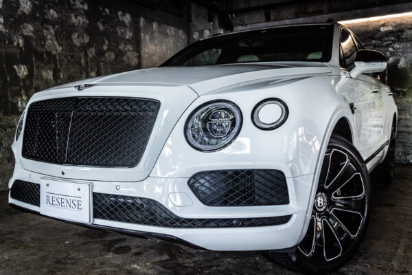 ベンテイガ V8 4WD Japan Limited Edition