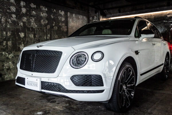 ベンテイガ V8 4WD Japan Limited Edition