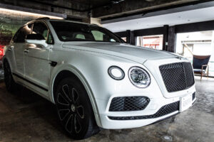ベンテイガ V8 4WD Japan Limited Edition