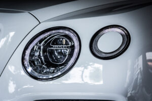 ベンテイガ V8 4WD Japan Limited Edition