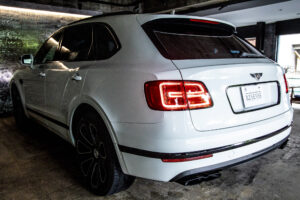ベンテイガ V8 4WD Japan Limited Edition