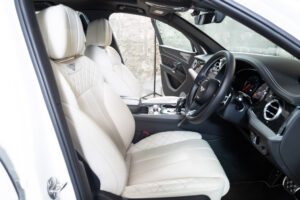 ベンテイガ V8 4WD Japan Limited Edition