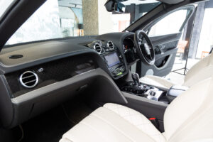 ベンテイガ V8 4WD Japan Limited Edition