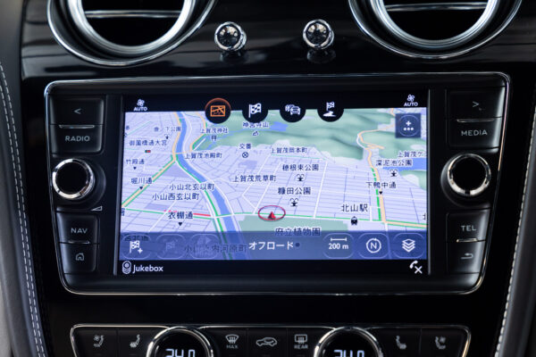 ベンテイガ V8 4WD Japan Limited Edition