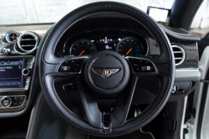 ベンテイガ V8 4WD Japan Limited Edition
