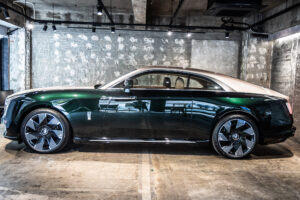 スペクター 左H 4WD