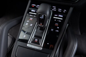 カイエンクーペ GTS Tip-S 4WD