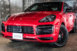 カイエンクーペ GTS Tip-S リアセンターシート 4WD