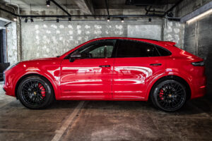 カイエンクーペ GTS Tip-S リアセンターシート 4WD