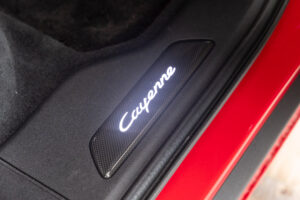 カイエンクーペ GTS Tip-S リアセンターシート 4WD