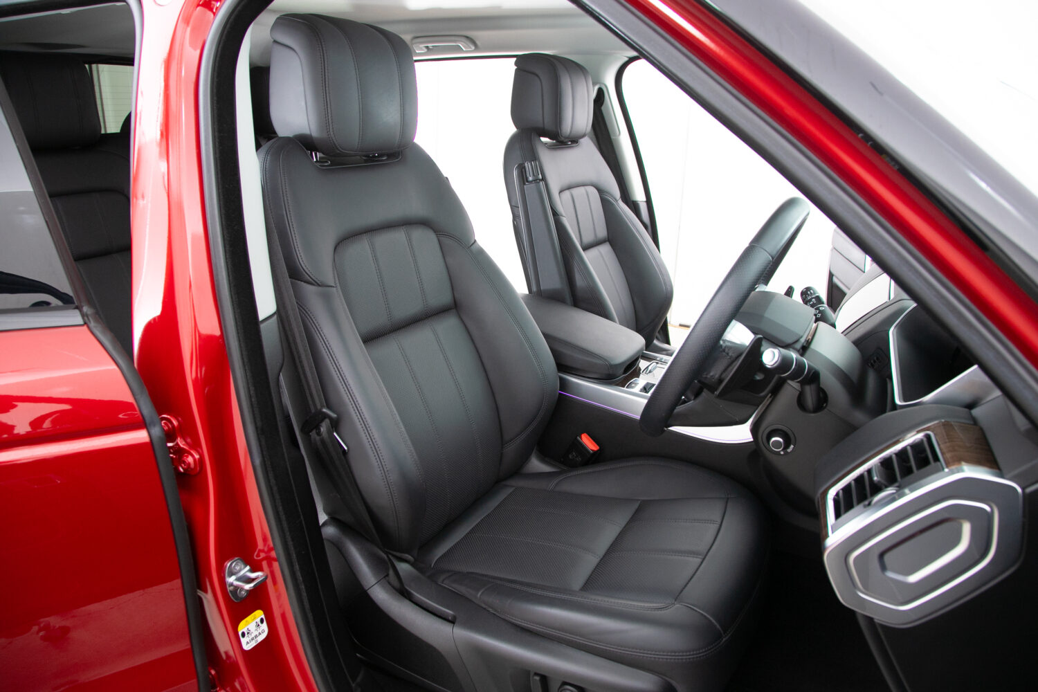 レンジローバースポーツ HSE (ディーゼル 300PS) 4WD