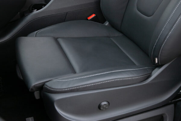 V220d アバンギャルド EXロング ブラックスイート ディーゼル ターボ