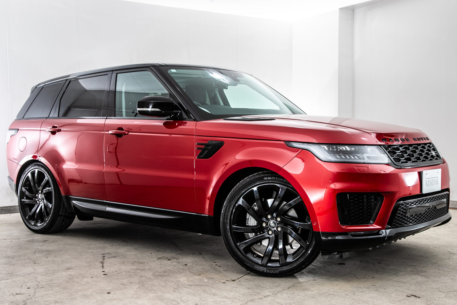 レンジローバースポーツ HSE (ディーゼル 300PS) 4WD