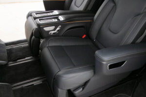 V220d アバンギャルド EXロング ブラックスイート ディーゼル ターボ