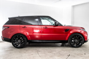 レンジローバースポーツ HSE (ディーゼル 300PS) 4WD