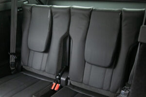 レンジローバースポーツ HSE (ディーゼル 300PS) 4WD