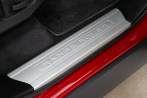 レンジローバースポーツ HSE (ディーゼル 300PS) 4WD