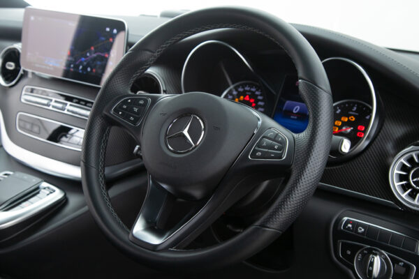 V220d アバンギャルド EXロング ブラックスイート ディーゼル ターボ