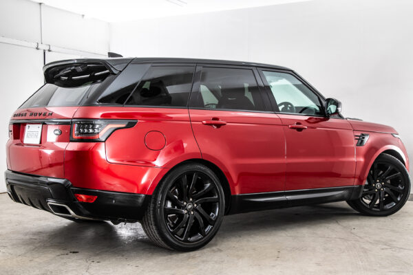 レンジローバースポーツ HSE (ディーゼル 300PS) 4WD