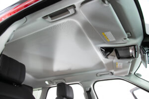 レンジローバースポーツ HSE (ディーゼル 300PS) 4WD