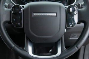 レンジローバースポーツ HSE (ディーゼル 300PS) 4WD