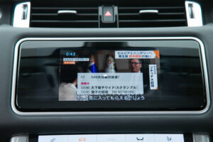 レンジローバースポーツ HSE (ディーゼル 300PS) 4WD