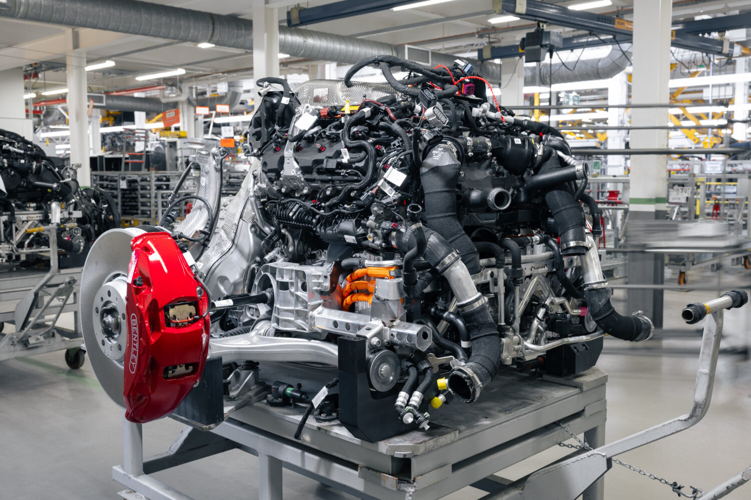 6月発表か　ベントレー新型コンチネンタルGT　同社再生の立役者が4世代目へ進化