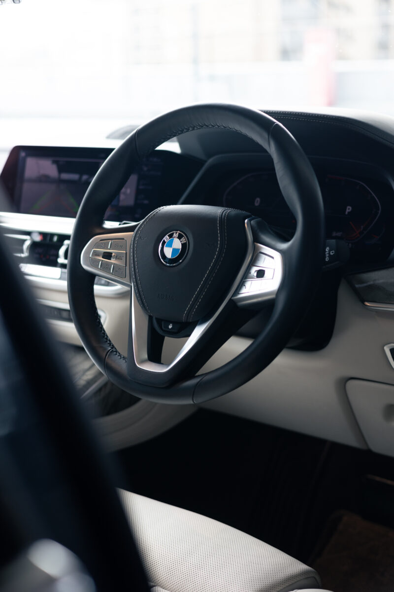 BMW X7 xDrive35dデザインピュアエクセレンス（4WD/8AT）「ビーエム」という世間のストライクゾーン